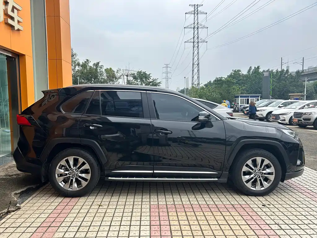 TOYOTA WILDLANDER 2022