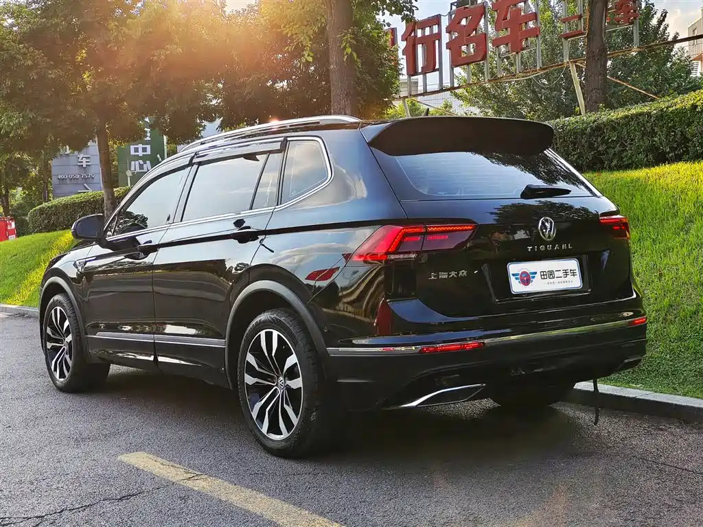VOLKSWAGEN TIGUAN L 2019