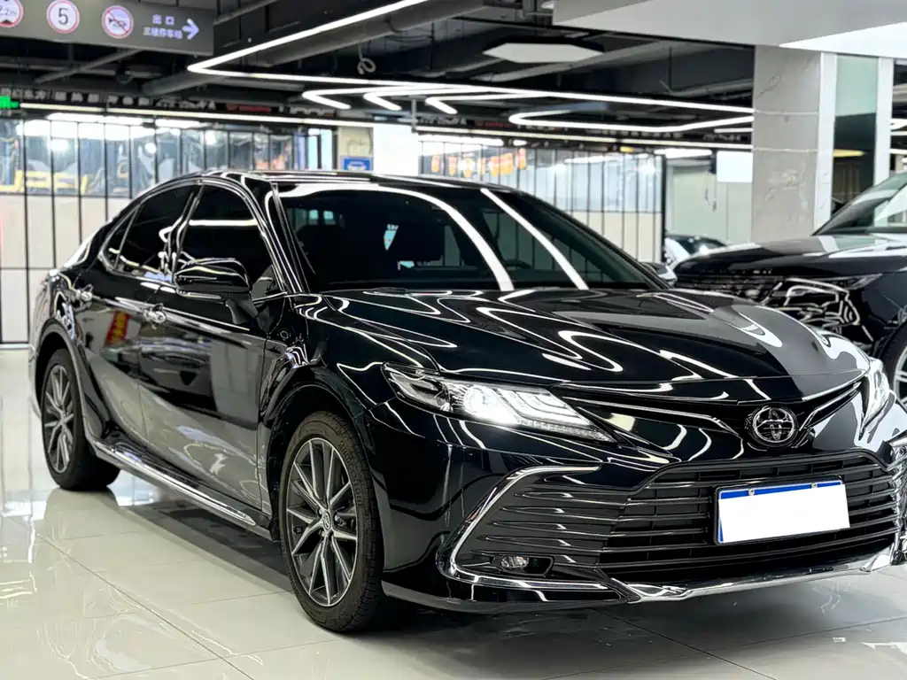 TOYOTA CAMRY 2023