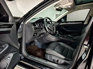 VOLKSWAGEN PHIDEON 2018