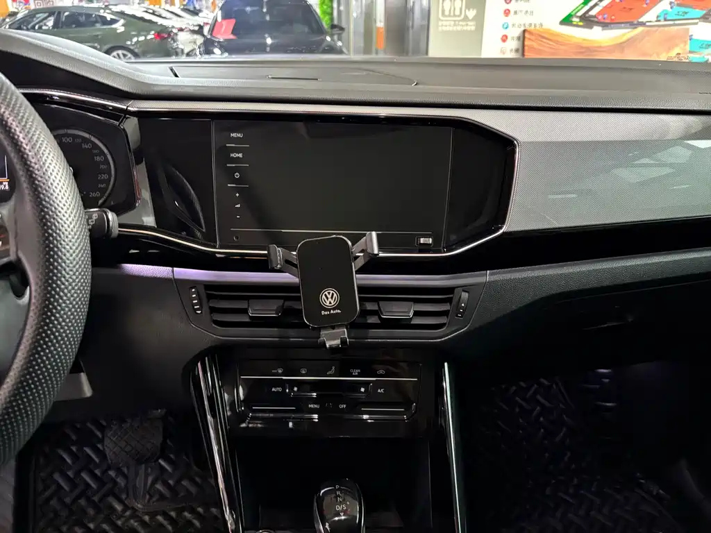VOLKSWAGEN TAYRON 2020