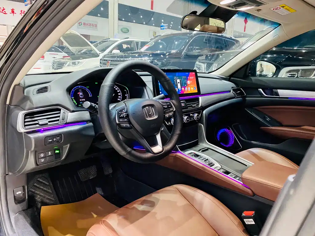 HONDA INSPIRE 2019