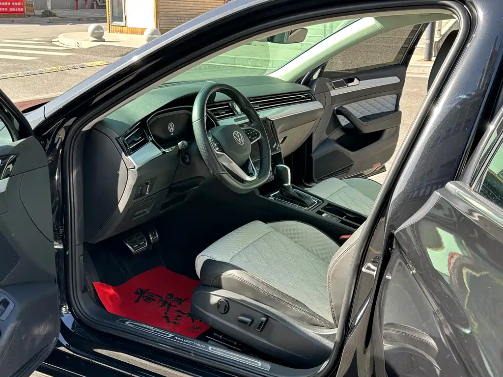 VOLKSWAGEN MAGOTAN 2024