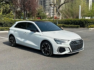AUDI A3 2023