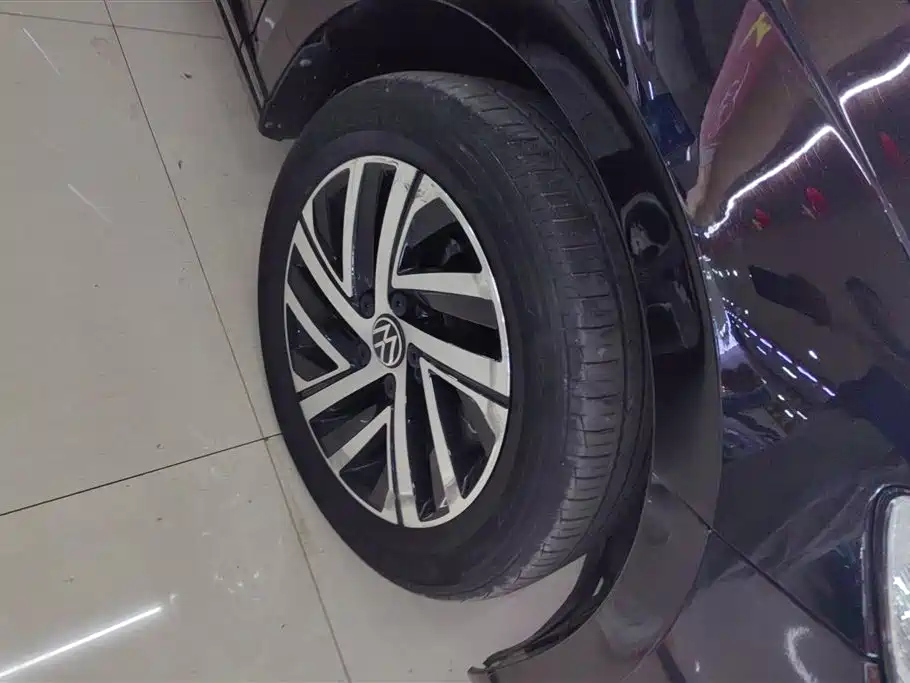 VOLKSWAGEN LAVIDA 2022
