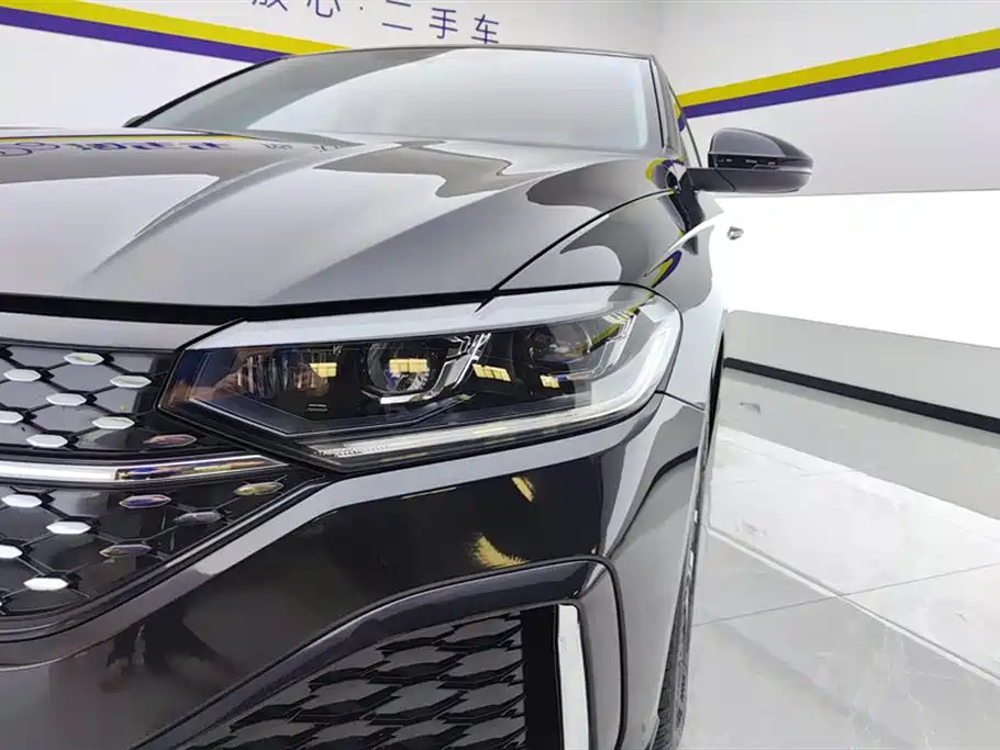 VOLKSWAGEN LAVIDA 2024