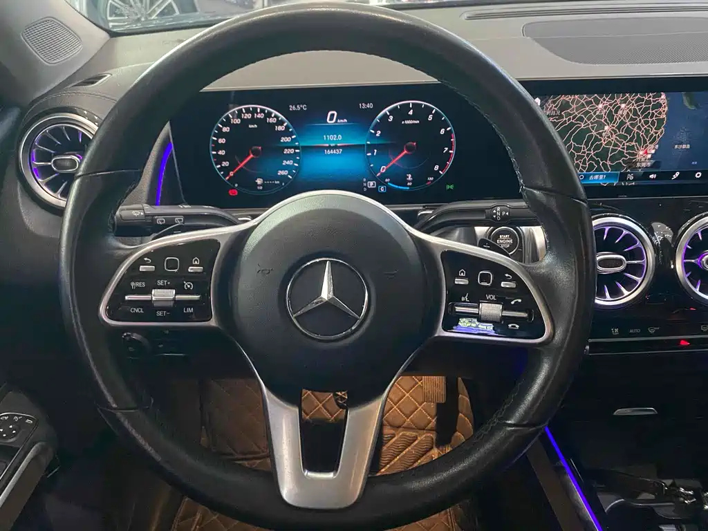MERCEDES BENZ GLB 2020