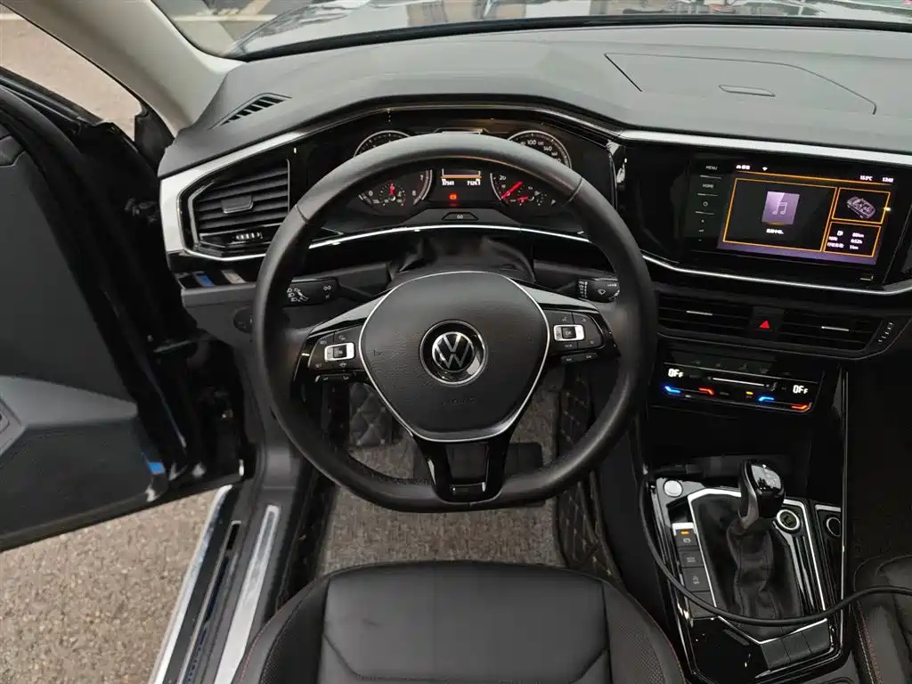 VOLKSWAGEN TAYRON 2022