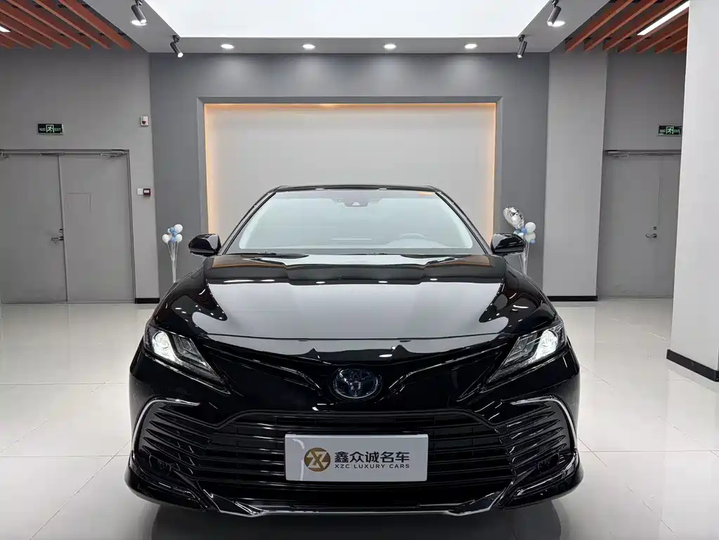 TOYOTA CAMRY 2024