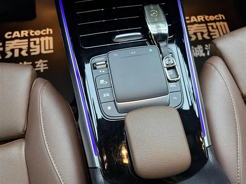 MERCEDES BENZ GLB 2022