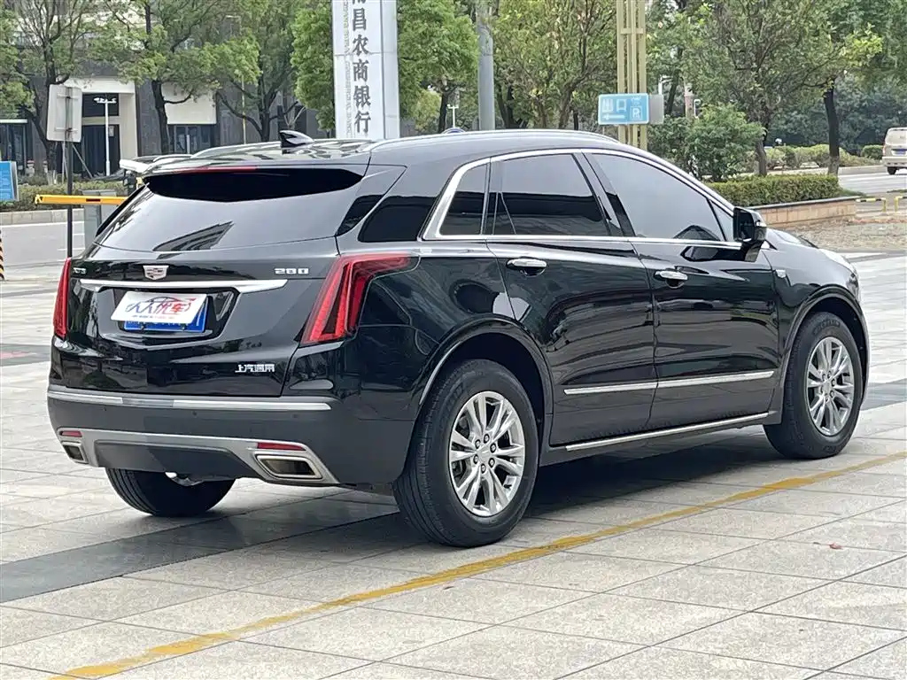 CADILLAC XT5 2022