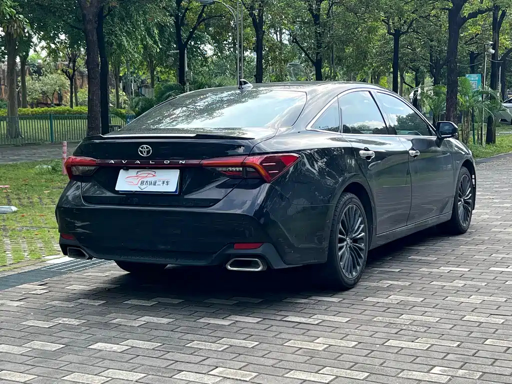 TOYOTA AVALON 2019