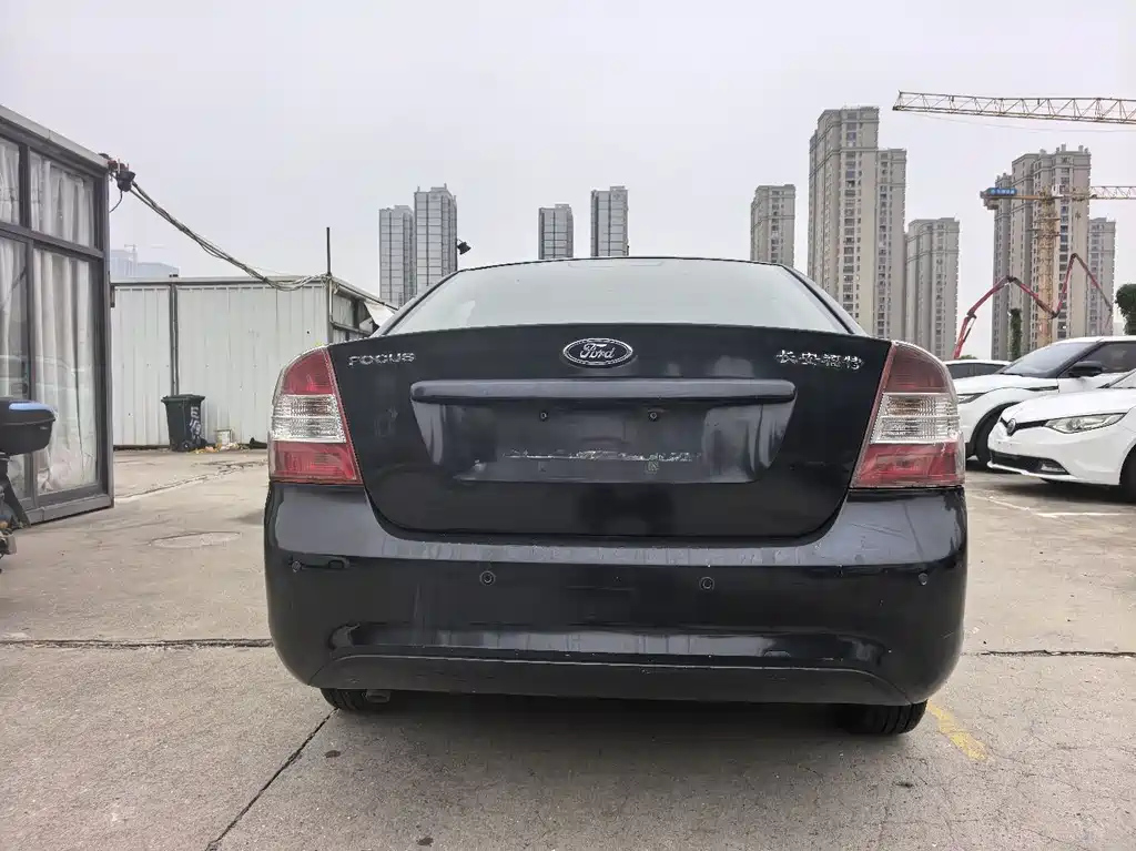 FORD FOCUS 2012