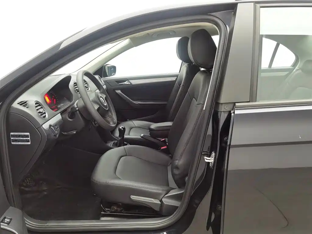 VOLKSWAGEN JETTA 2016
