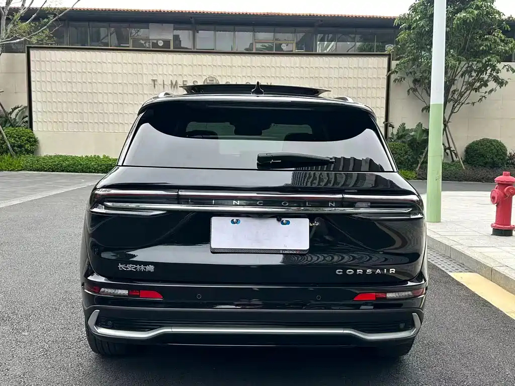 LINCOLN ADVENTURER 2023