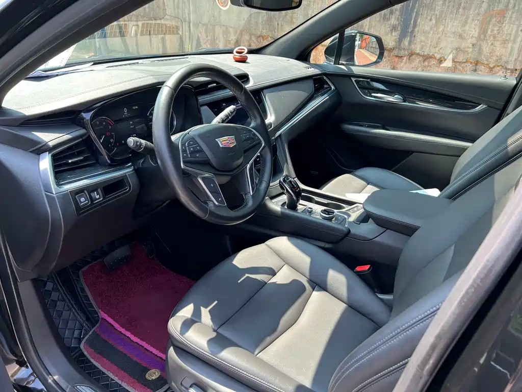 CADILLAC XT5 2020