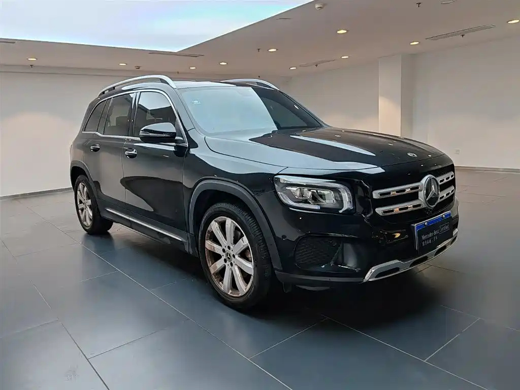 MERCEDES BENZ GLB 2020