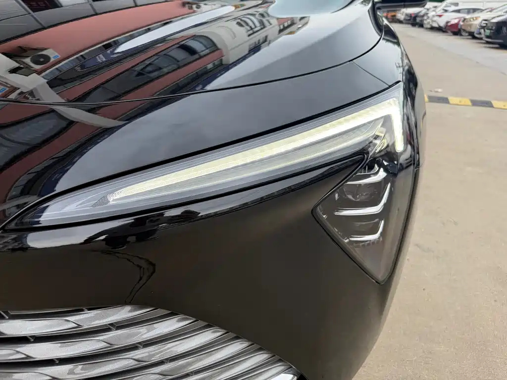 BUICK LACROSSE 2025