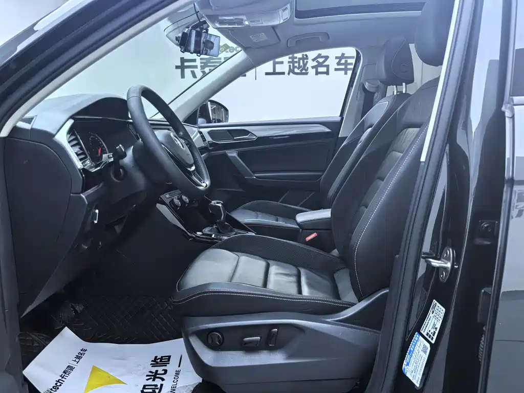 VOLKSWAGEN TAYRON 2019