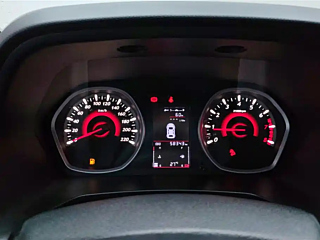 SOUEAST DX3 2018 YEAR 1.5L MANUAL PREMIUM 2018