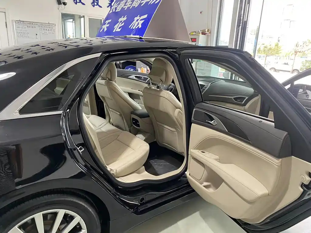 LINCOLN MKZ 2019
