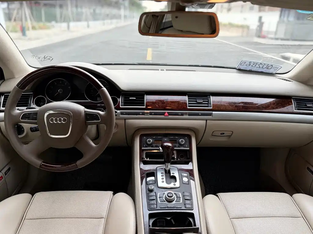 AUDI A8 2009