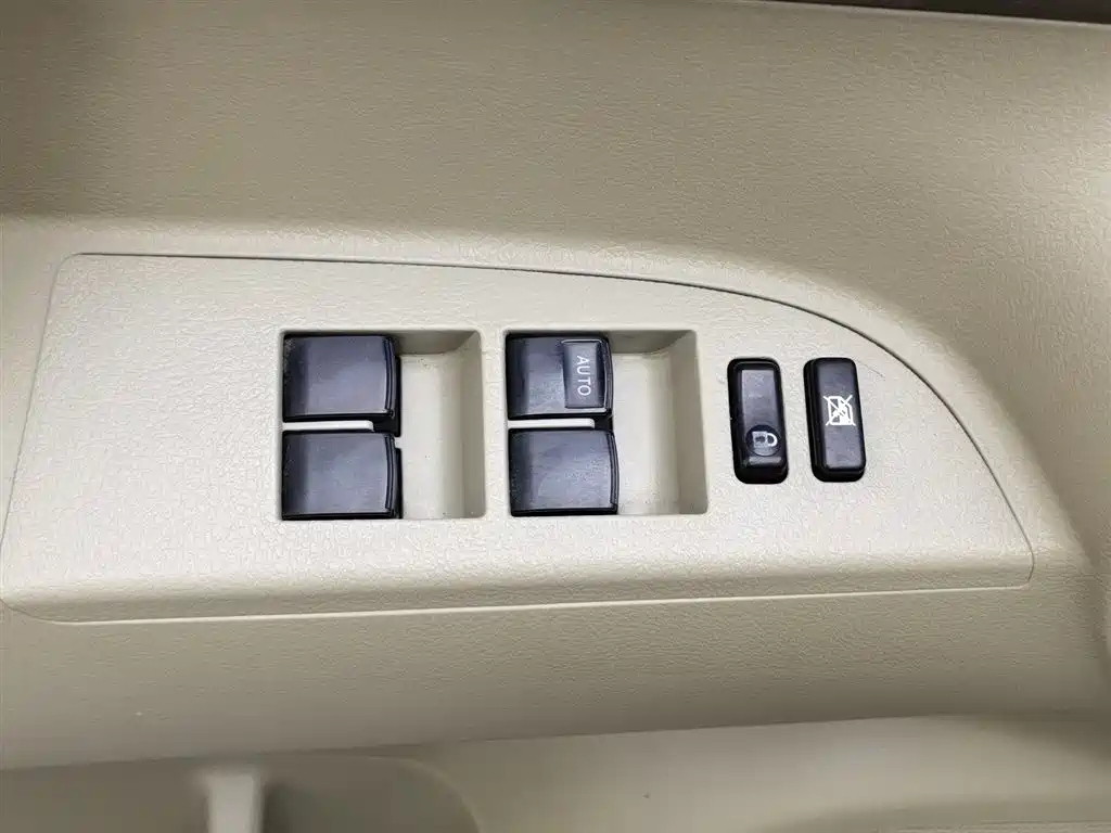 TOYOTA HIGHLANDER 2013