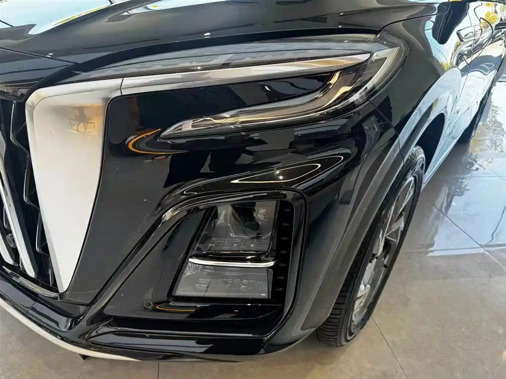 HONGQI HS3 PHEV 2025