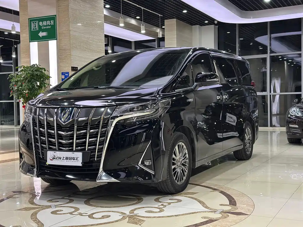 TOYOTA ALPHARD 2018