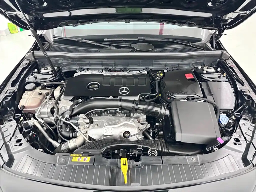 MERCEDES BENZ GLB 2023