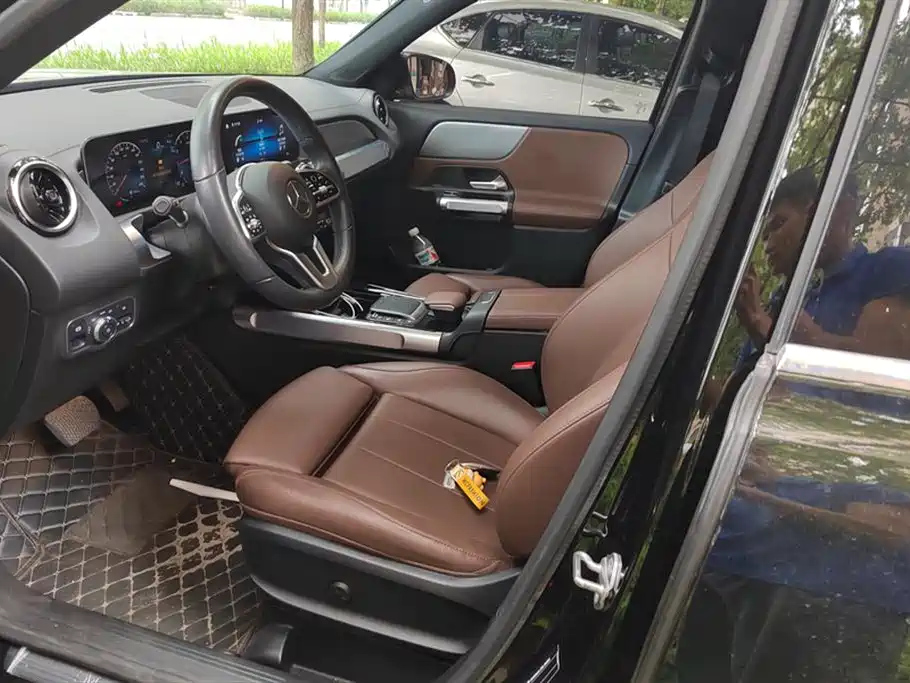 MERCEDES BENZ GLB 2020