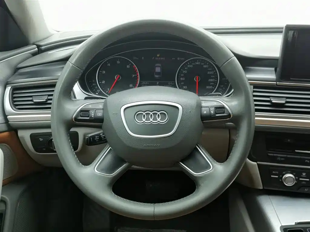 AUDI A6L 2014