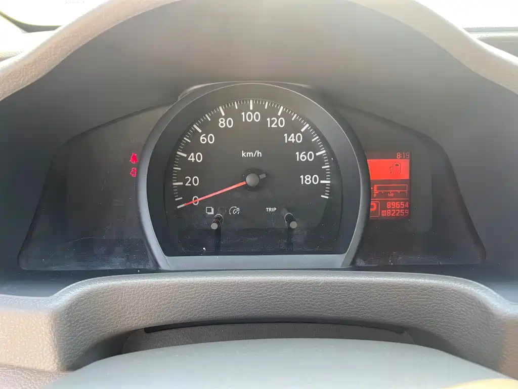 NISSAN NV200 2016