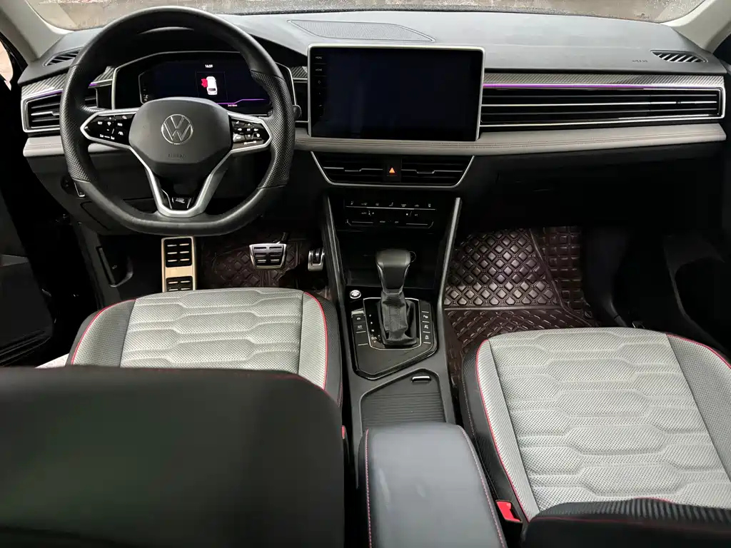 VOLKSWAGEN TIGUAN L 2022