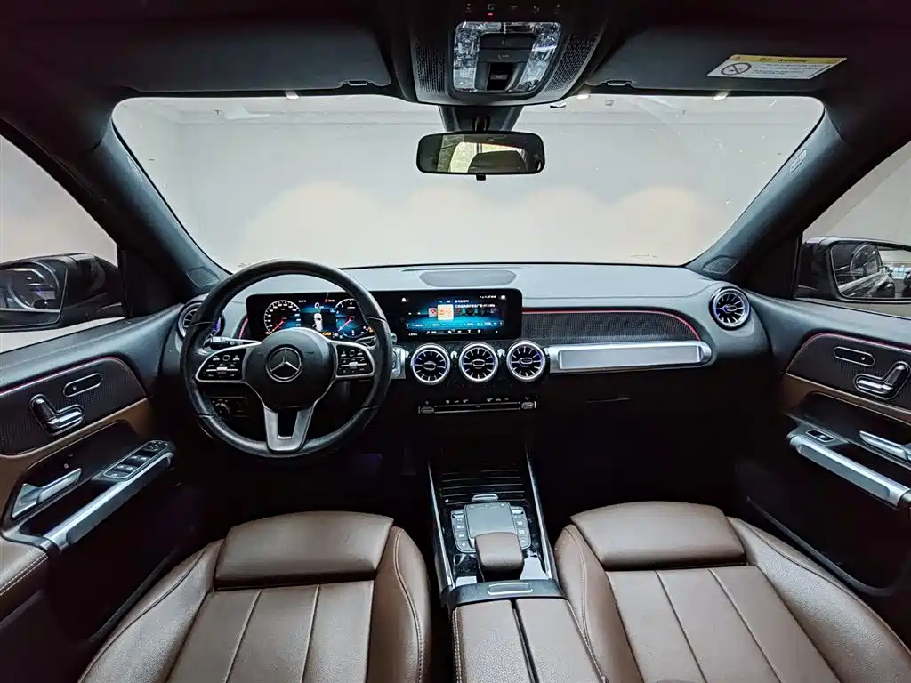 MERCEDES BENZ GLB 2021