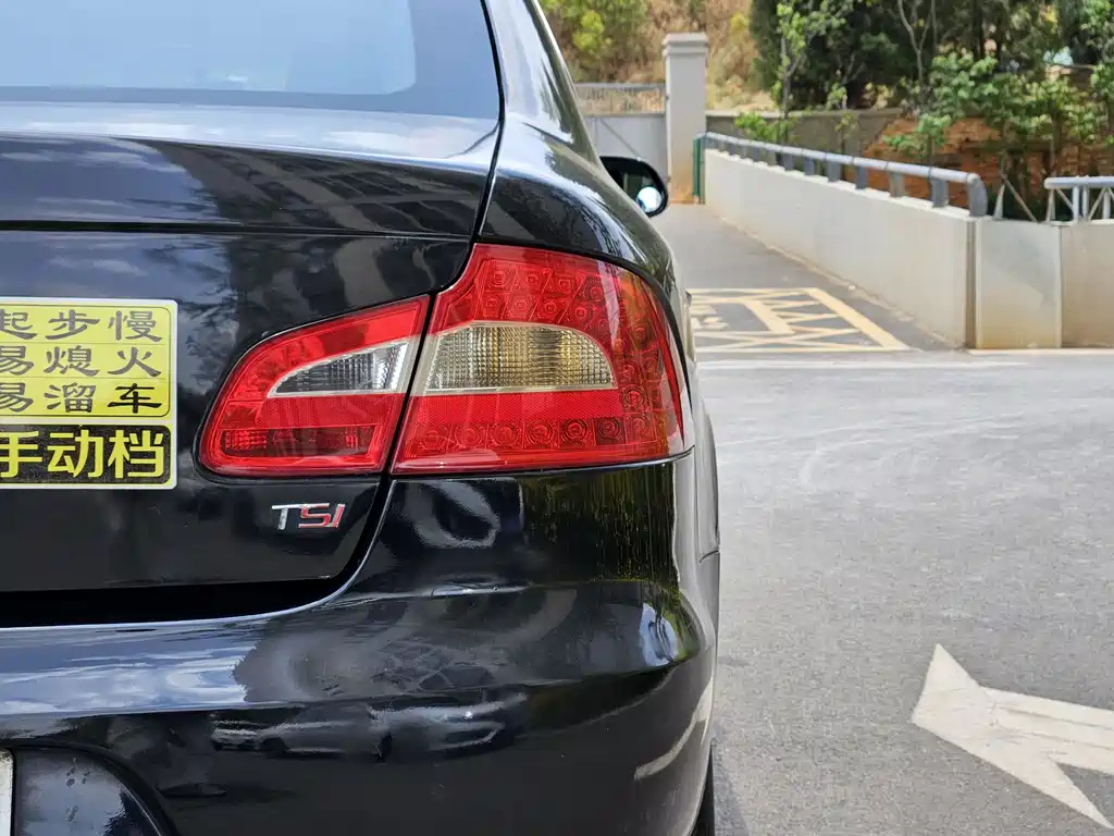 SKODA SUPERB 2009