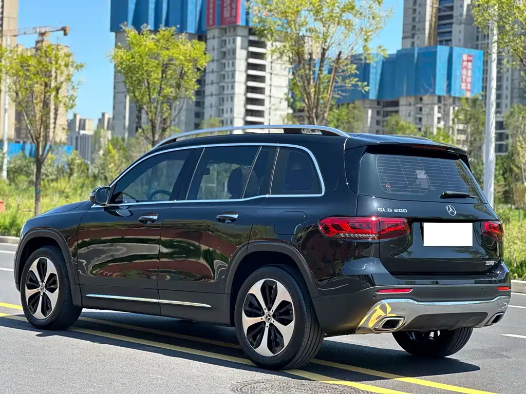 MERCEDES BENZ GLB 2021