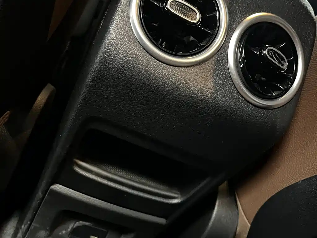 MERCEDES BENZ GLB 2022