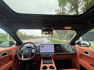 LI AUTO L8  2025 YEAR MAX INTELLIGENT  EDITION 2025