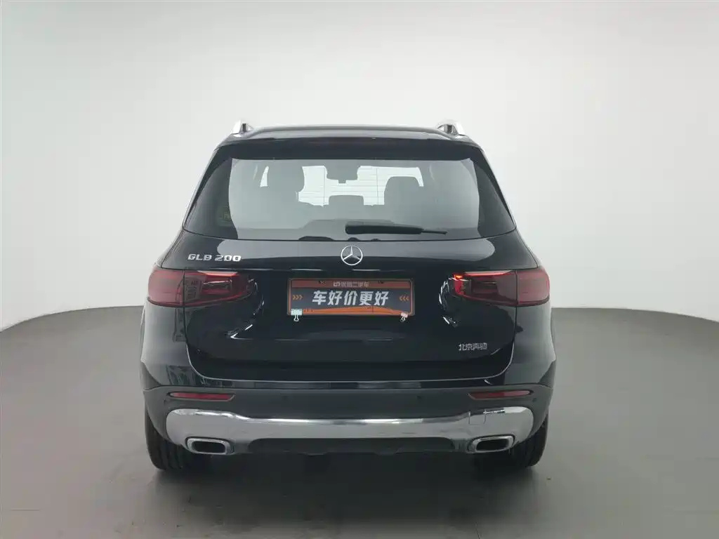 MERCEDES BENZ GLB 2024