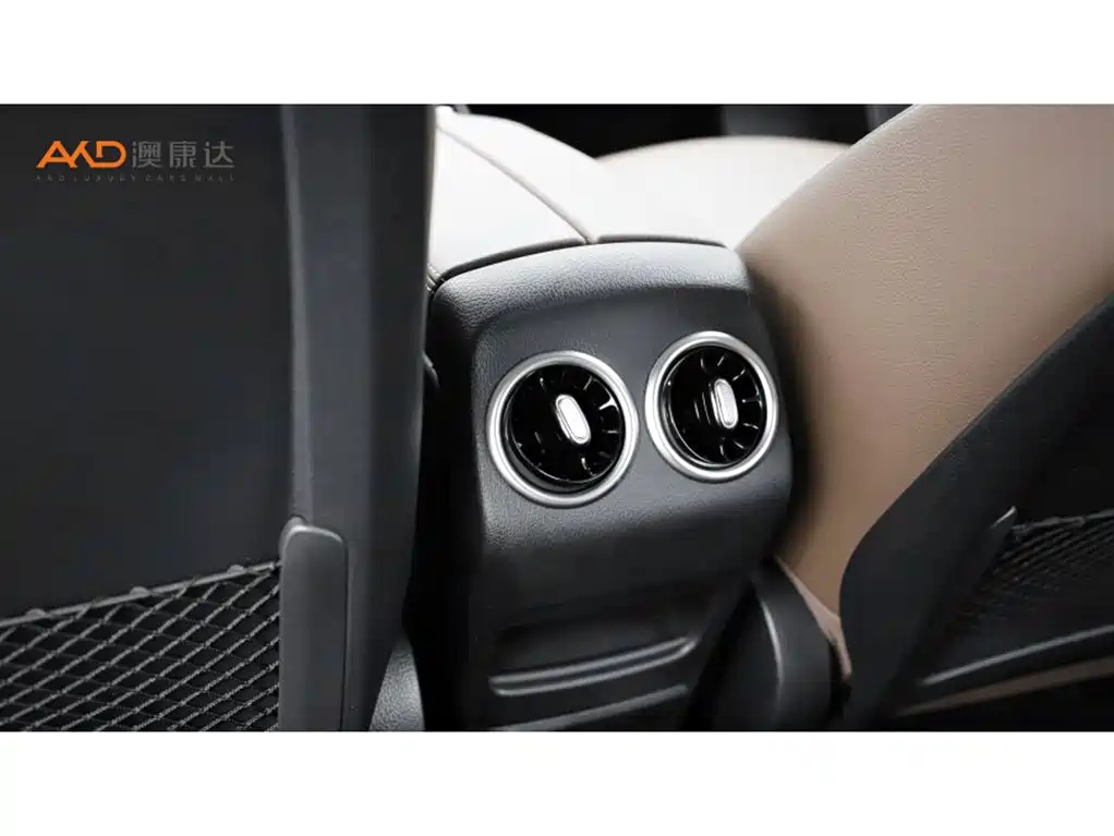 MERCEDES BENZ GLB 2023