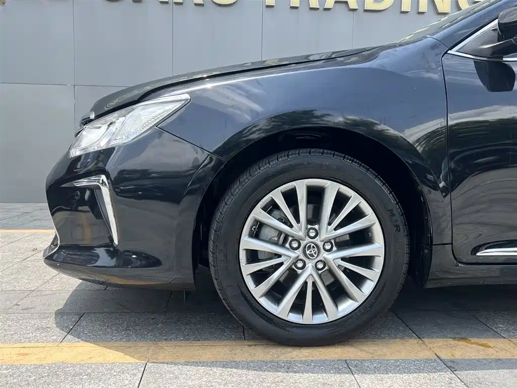 TOYOTA CAMRY 2016