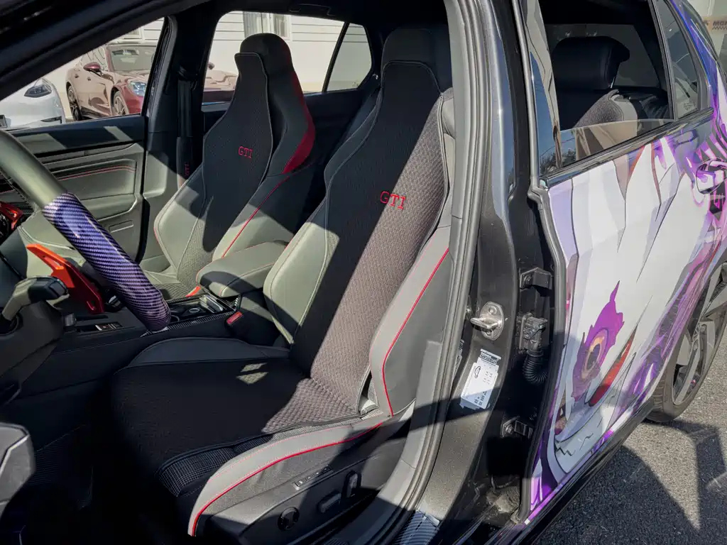 VOLKSWAGEN GOLF GTI 2024