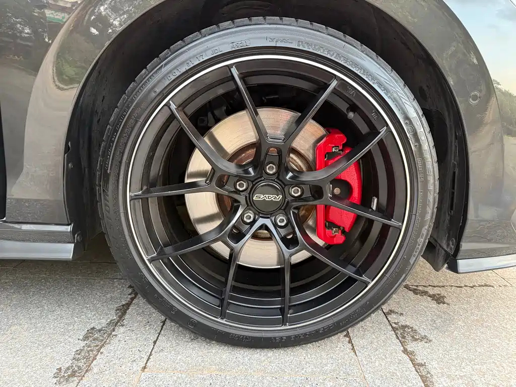 VOLKSWAGEN GOLF GTI 2023