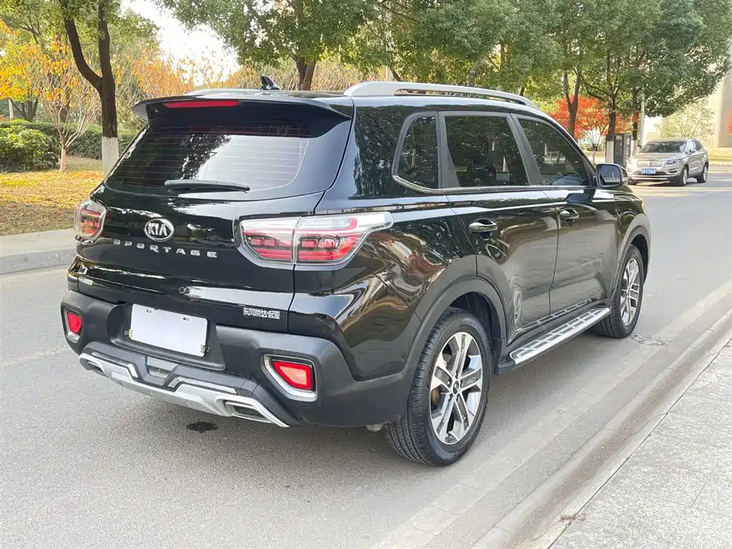 KIA SPORTAGE 2021