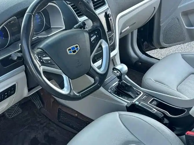 GEELY AUTO EMGRAND 2014