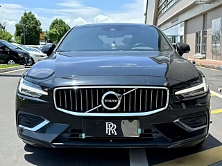 VOLVO S60 2022