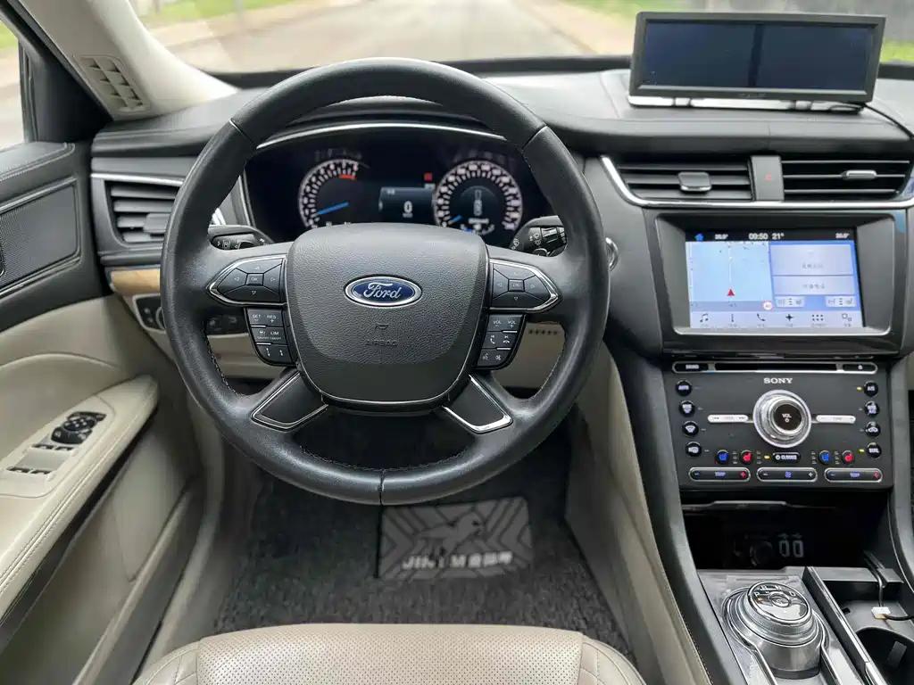 FORD TAURUS 2017