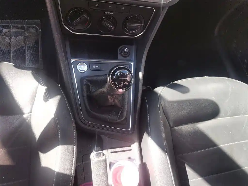 VOLKSWAGEN LAVIDA 2017