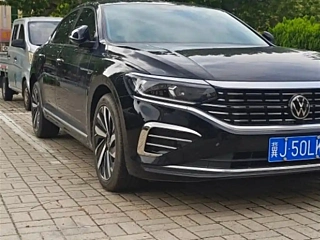 VOLKSWAGEN PASSAT 2023